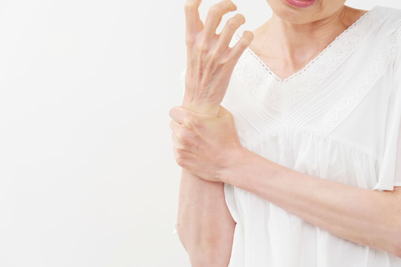 手のしびれ・麻痺